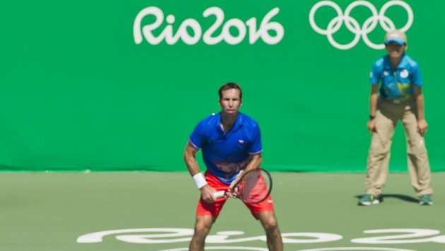 Radek Štěpánek a Lucie Hradecká během bojů o bronz na olympiádě v Riu. Radek Štěpánek a Lucie Hradecká během bojů o bronz na olympiádě v Riu.