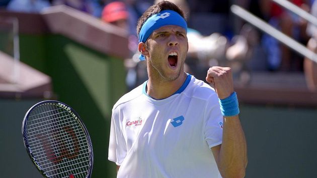 Český talent Jiří Veselý se raduje poté, co v Indian Wells vyhrál první set nad Britem Andym Murraym. Český talent Jiří Veselý se raduje poté, co v Indian Wells vyhrál první set nad Britem Andym Murraym.