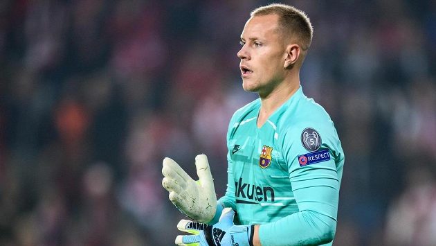 Brankář Barcelony Marc-André ter Stegen během utkání se Slavií. Brankář Barcelony Marc-André ter Stegen během utkání se Slavií.