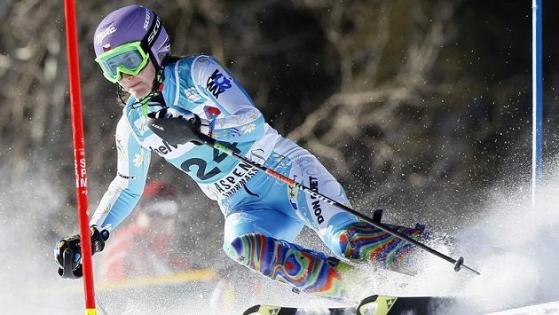 Šárka Záhrobská na trati slalomu v Aspenu. Šárka Záhrobská na trati slalomu v Aspenu.