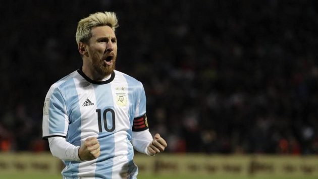Lionel Messi se raduje z gólu, který vstřelil do sítě Uruguaye. Lionel Messi se raduje z gólu, který vstřelil do sítě Uruguaye.