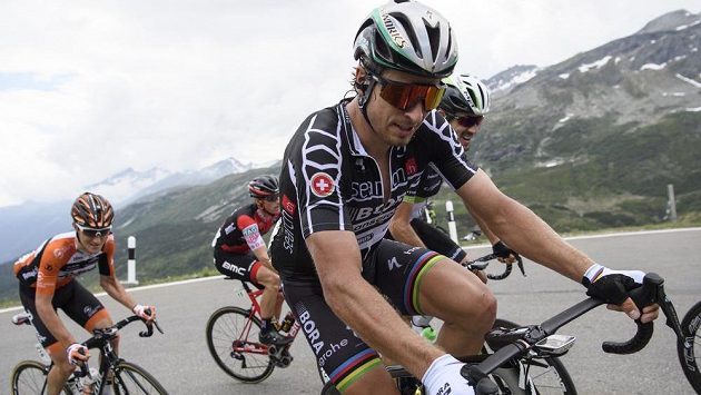 Peter Sagan na trati závodu Kolem Švýcarska. Peter Sagan na trati závodu Kolem Švýcarska.