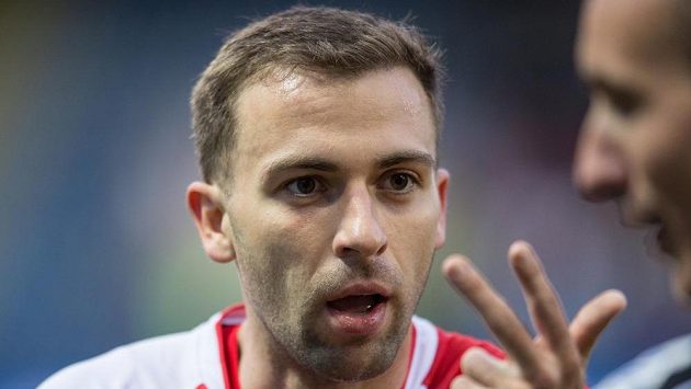 Slávistický záložník Josef Hušbauer bude mít při derby v hledišti největší podporu. Slávistický záložník Josef Hušbauer bude mít při derby v hledišti největší podporu.