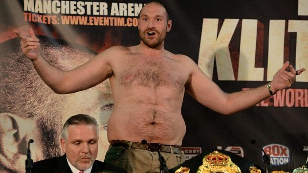 Boxer Tyson Fury před jednou odvetou s Kličkem. Nedošlo na ní. Boxer Tyson Fury před jednou odvetou s Kličkem. Nedošlo na ní.