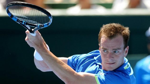 Český tenista Jan Šátral při své premiéře v Davis Cupu neuspěl. Český tenista Jan Šátral při své premiéře v Davis Cupu neuspěl.