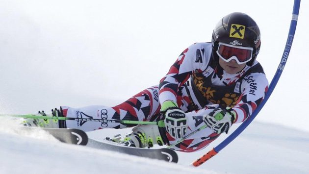Rakušanka Anna Fenningerová při obřím slalomu v Mariboru. Rakušanka Anna Fenningerová při obřím slalomu v Mariboru.