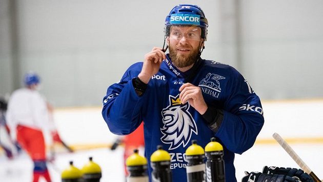 Jiří Novotný během tréninku hokejové reprezentace Jiří Novotný během tréninku hokejové reprezentace