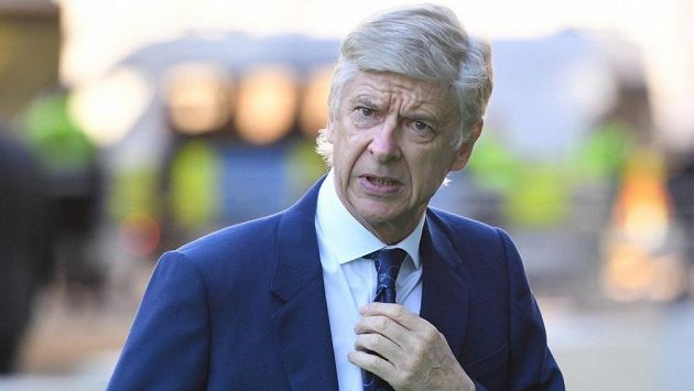 Arsene Wenger by mohl posílit management PSG Arsene Wenger by mohl posílit management PSG