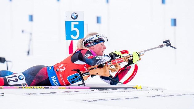 Eva Puskarčíková dobíjí na položce vleže při smíšené štafetě v Soldier Hollow. Eva Puskarčíková dobíjí na položce vleže při smíšené štafetě v Soldier Hollow.