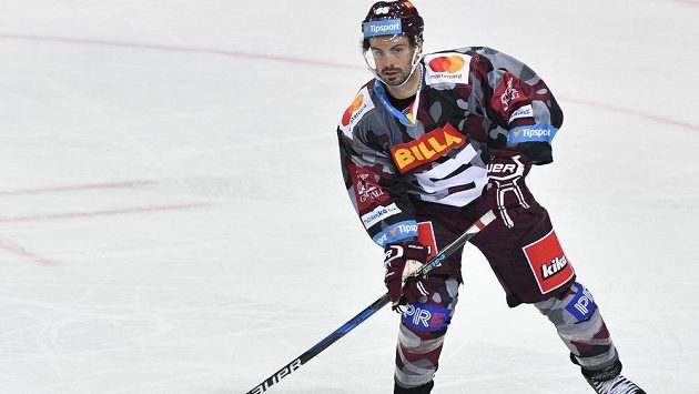 Michal Řepík hrál poprvé po svém návratu z KHL za Spartu. Michal Řepík hrál poprvé po svém návratu z KHL za Spartu.