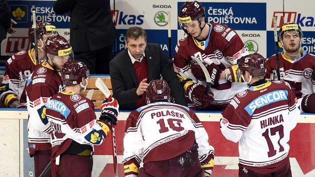 Sparta podlehla na Dolomiten Cupu Mannheimu. Sparta podlehla na Dolomiten Cupu Mannheimu.