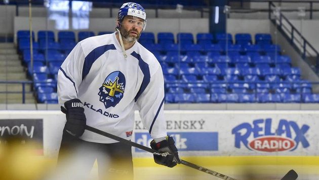 Jaromír Jágr na tréninku kladenských Rytířů. Jaromír Jágr na tréninku kladenských Rytířů.