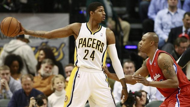 Basketbalista Indiany Pacers Paul George (24) v utkání proti Los Angeles Clippers. Basketbalista Indiany Pacers Paul George (24) v utkání proti Los Angeles Clippers.
