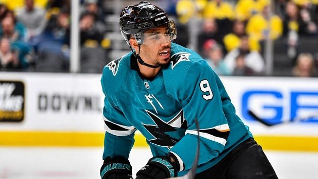 Útočník San Jose Evander Kane si prochází těžkým obdobím. Útočník San Jose Evander Kane si prochází těžkým obdobím.