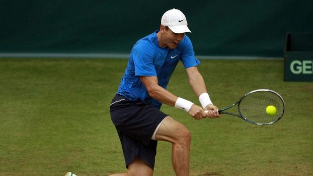 Tenista Tomáš Berdych na trávě v Halle Tenista Tomáš Berdych na trávě v Halle