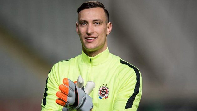 Brankář Marek Štěch bude dále v kariéře pokračovat v Anglii. Brankář Marek Štěch bude dále v kariéře pokračovat v Anglii.