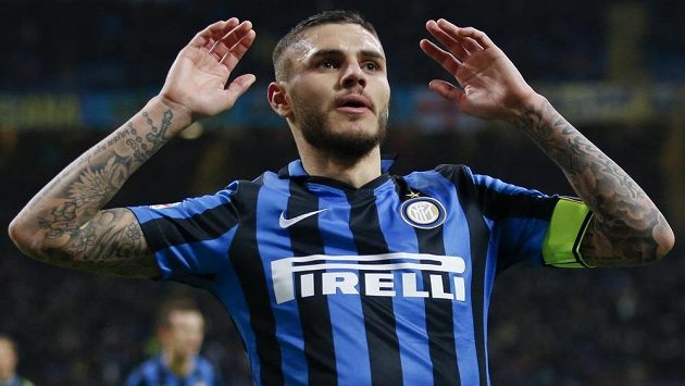Argentinec Mauro Icardi z Interu Milán slaví trefu do sítě Sampdorie Janov. Argentinec Mauro Icardi z Interu Milán slaví trefu do sítě Sampdorie Janov.