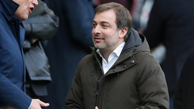 Hráčský agent Mogi Bayat strávil noc ve vězení Hráčský agent Mogi Bayat strávil noc ve vězení
