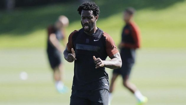 Útočník Wilfried Bony opouští Manchester City, bude hostovat ve Stoke. Útočník Wilfried Bony opouští Manchester City, bude hostovat ve Stoke.