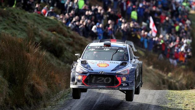 Thierry Neuville na trati. Thierry Neuville na trati.