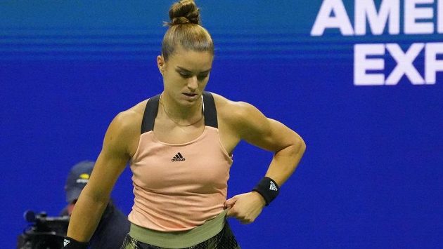 Maria Sakkariová si vzala na semifinále US Open příliš velkou sukni. Nakonec s Emmou Raducanuovou hladce prohrála. Maria Sakkariová si vzala na semifinále US Open příliš velkou sukni. Nakonec s Emmou Raducanuovou hladce prohrála.
