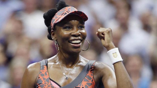 Američanka Venus Williamsová slaví vítězství nad Petrou Kvitovou. Američanka Venus Williamsová slaví vítězství nad Petrou Kvitovou.