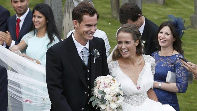 Ženich Andy Murray s nevěstou Kim Searsovou Ženich Andy Murray s nevěstou Kim Searsovou