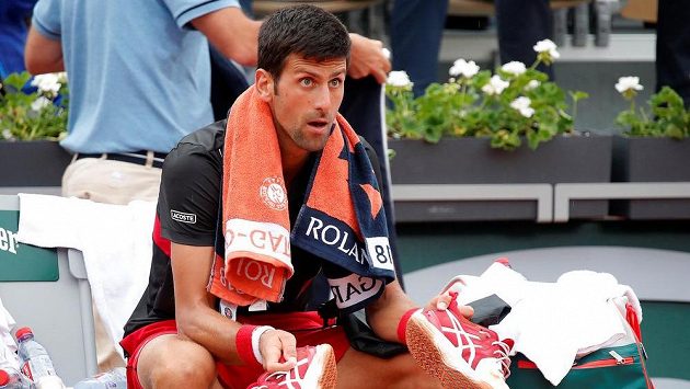 Srb Novak Djokovič se brzkým vyřazením v Paříži zlomit nenechal Srb Novak Djokovič se brzkým vyřazením v Paříži zlomit nenechal