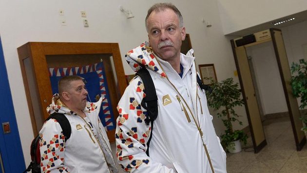Šéftrenér Českého svazu ledního hokeje Slavomír Lener. Šéftrenér Českého svazu ledního hokeje Slavomír Lener.
