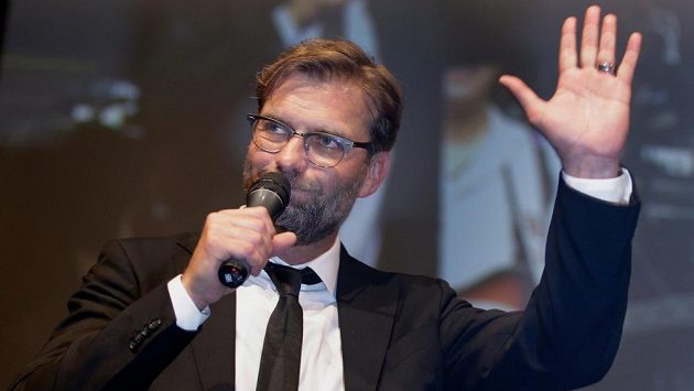 Jürgen Klopp na konci minulé sezóny, kdy se loučil s Borussií Dortmund. Jürgen Klopp na konci minulé sezóny, kdy se loučil s Borussií Dortmund.