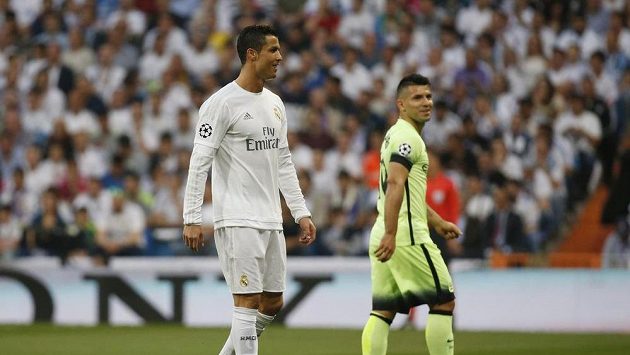 Ofenzivní hvězdy obou týmů. Vlevo útočník Realu Cristiano Ronaldo, vpravo forvard Citizens Sergio Agüero. Ofenzivní hvězdy obou týmů. Vlevo útočník Realu Cristiano Ronaldo, vpravo forvard Citizens Sergio Agüero.