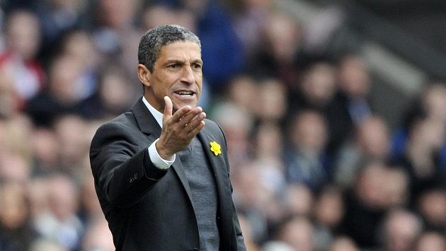 Trenér Chris Hughton Trenér Chris Hughton