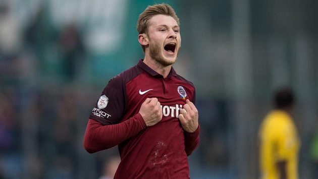 Obránce Sparty Praha Jakub Brabec oslavuje svůj gól proti Zlínu. Obránce Sparty Praha Jakub Brabec oslavuje svůj gól proti Zlínu.