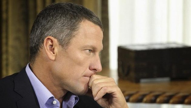 Armstrong se v rozhovoru se slavnou televizní hvězdou otevřel. Armstrong se v rozhovoru se slavnou televizní hvězdou otevřel.