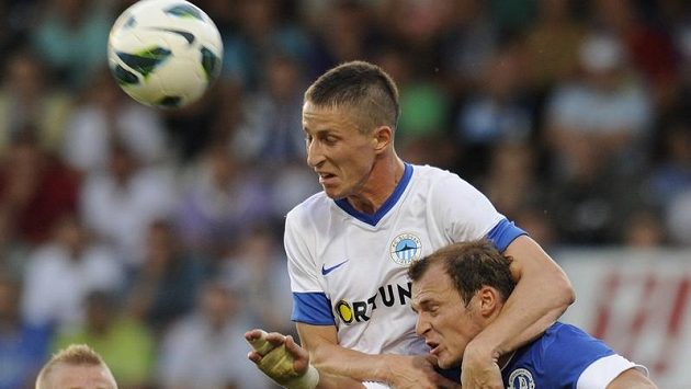 Liberecký Jiří Fleišman (vlevo) v souboji s Romanem Zozujlou z Dněpropetrovsku v prvním duelu na severu Čech Liberecký Jiří Fleišman (vlevo) v souboji s Romanem Zozujlou z Dněpropetrovsku v prvním duelu na severu Čech