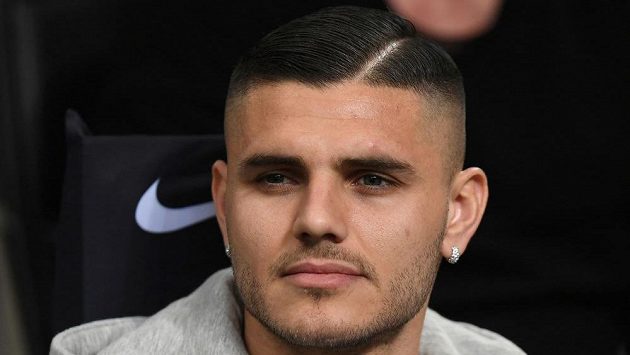 Argentinský fotbalový útočník Interu Milán to po návratu do sestavy schytal od vlastních fanoušků. Argentinský fotbalový útočník Interu Milán to po návratu do sestavy schytal od vlastních fanoušků.