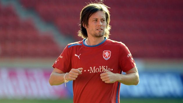 Kapitán Tomáš Rosický potvrdil i trenérovi Vrbovi, že chce dál reprezentovat. Kapitán Tomáš Rosický potvrdil i trenérovi Vrbovi, že chce dál reprezentovat.