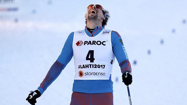 Vítězná grimasa Sergeje Usťugova v cíli skiatlonu na MS v Lahti. Vítězná grimasa Sergeje Usťugova v cíli skiatlonu na MS v Lahti.