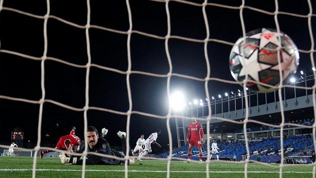 Gól v zápase Ligu mistrů mezi Realem Madrid proti Liverpoolu. Budou oba kluby vyloučeny z evropských pohárů? Gól v zápase Ligu mistrů mezi Realem Madrid proti Liverpoolu. Budou oba kluby vyloučeny z evropských pohárů?