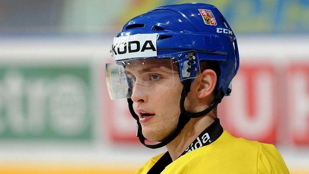 Antonín Honejsek na tréninku české hokejové reprezentace. Antonín Honejsek na tréninku české hokejové reprezentace.