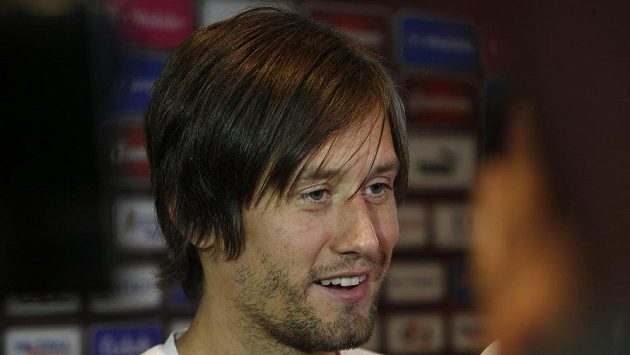 Kapitán české fotbalové reprezentace Tomáš Rosický. Kapitán české fotbalové reprezentace Tomáš Rosický.