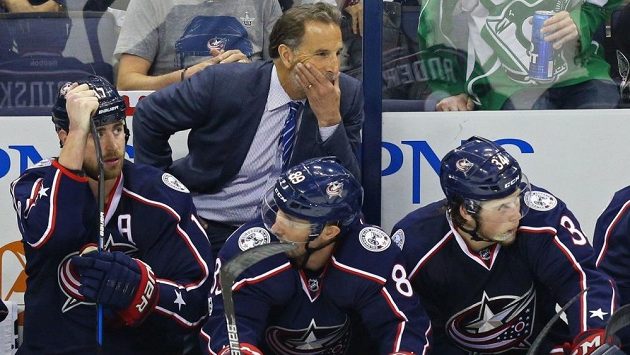 Hokejový kouč John Tortorella se pořádně rozparádil. Hokejový kouč John Tortorella se pořádně rozparádil.