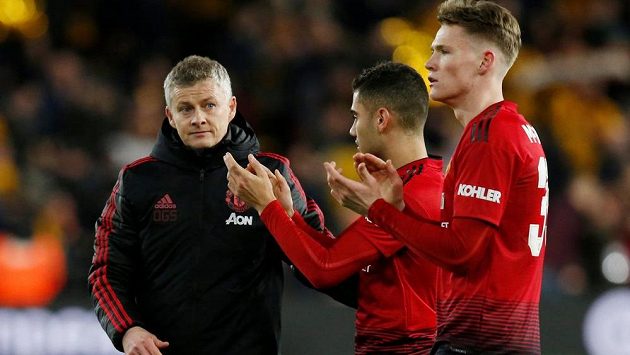Manažer Manchesteru United Ole Gunnar Solskjaer odvádí na Old Trafford dobrou práci, vedení klubu mu prý nabídne dlouhodobý kontrakt. Manažer Manchesteru United Ole Gunnar Solskjaer odvádí na Old Trafford dobrou práci, vedení klubu mu prý nabídne dlouhodobý kontrakt.
