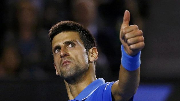 Vítězné gesto Novaka Djokoviče v semifinále Australian Open. Vítězné gesto Novaka Djokoviče v semifinále Australian Open.
