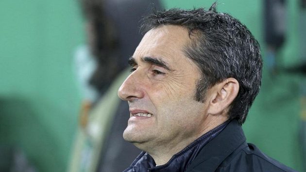 Ernesto Valverde se stal novým trenérem fotbalistů Barcelony. Ernesto Valverde se stal novým trenérem fotbalistů Barcelony.