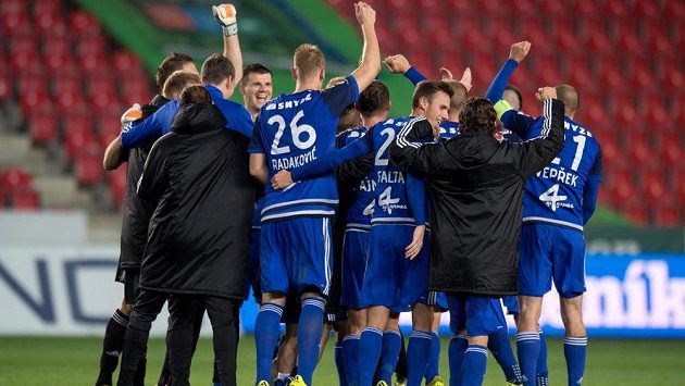 Radost olomouckých fotbalistů - ilustrační foto. Radost olomouckých fotbalistů - ilustrační foto.