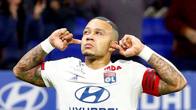 Memphis Depay z lyonu na snímku z října slaví gól proti Métám. Memphis Depay z lyonu na snímku z října slaví gól proti Métám.
