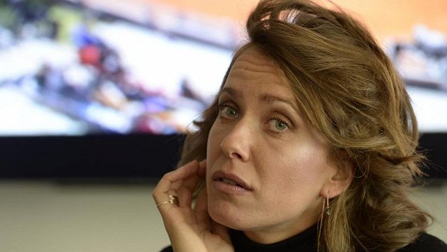 Tenistka Barbora Strýcová na setkání s novináři, jimž oznámila, že s ní ukončil spolupráci trenér Tomáš Krupa. Tenistka Barbora Strýcová na setkání s novináři, jimž oznámila, že s ní ukončil spolupráci trenér Tomáš Krupa.