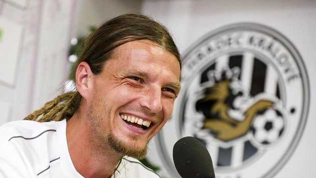 Kapitán hradeckých fotbalistů Adrián Rolko. Kapitán hradeckých fotbalistů Adrián Rolko.
