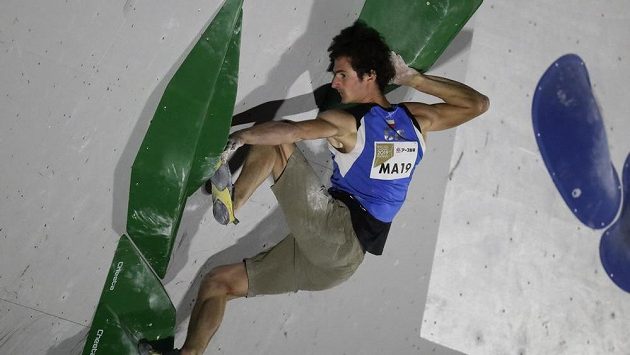Adam Ondra v semifinále boulderingu na MS. Adam Ondra v semifinále boulderingu na MS.